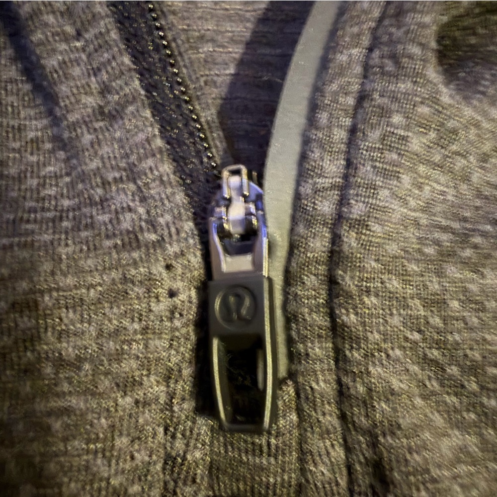 Lululemon Mens medium Metal Vent Tech lightweight Half Zip pullover long sleeve - Picture 9 of 10